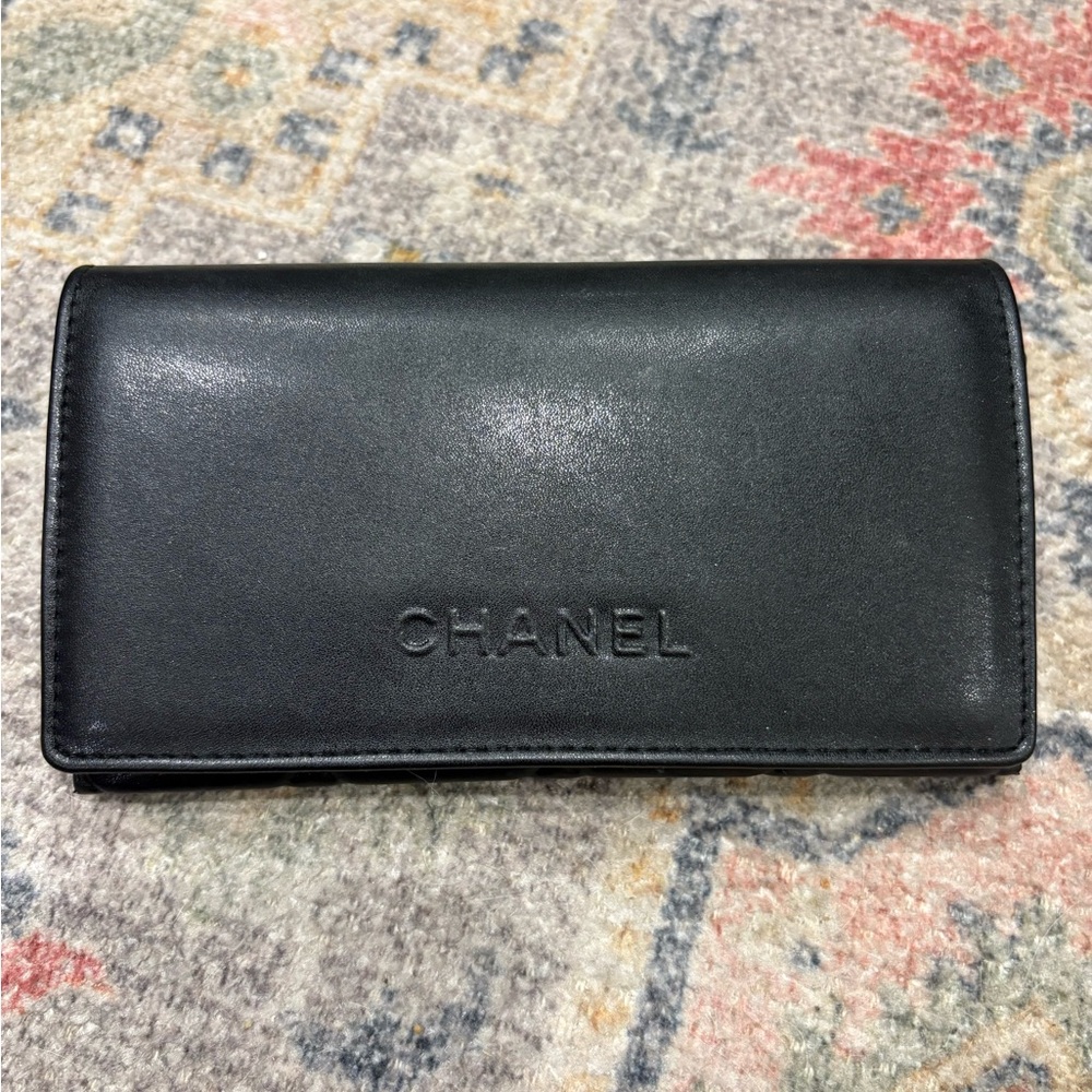 CHANEL Black Embossed Logo Long Leather Sunglasses Case - Picture 1 of 9